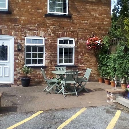 The Lincolnshire Poacher Inn Metheringham Экстерьер фото