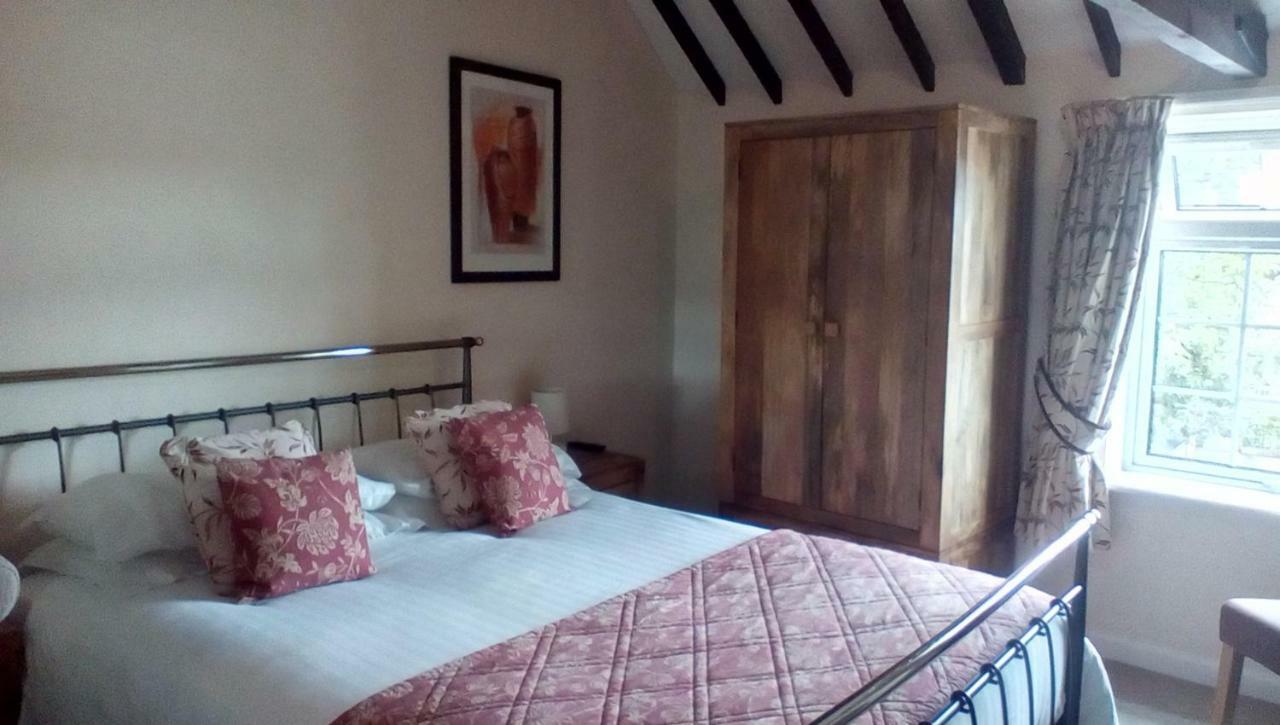 The Lincolnshire Poacher Inn Metheringham Экстерьер фото